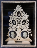 Jan Kummer, Wahrheitsfreunde und, 2017, Assamblage, 54x42cm