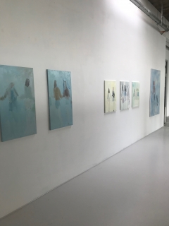 Osmar-Osten-Ausstellungsansicht-Am-Strand17